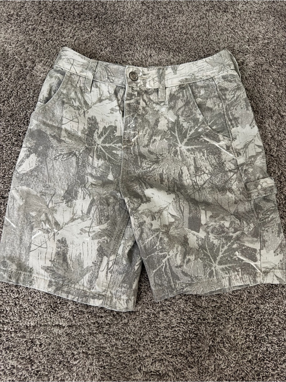 RSQ Gray Leaf-Print Cargo Shorts